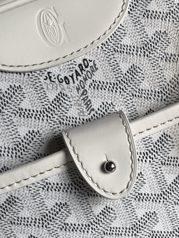 Goyard  Saint Martin Chevron Print Coated Canvas Shoulder Bag - Image 2