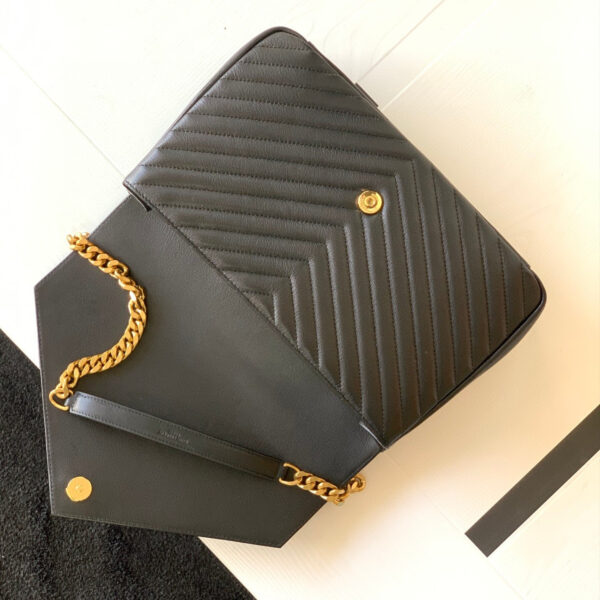 Saint Laurent  Saint Laurent College medium model handbag - Image 7