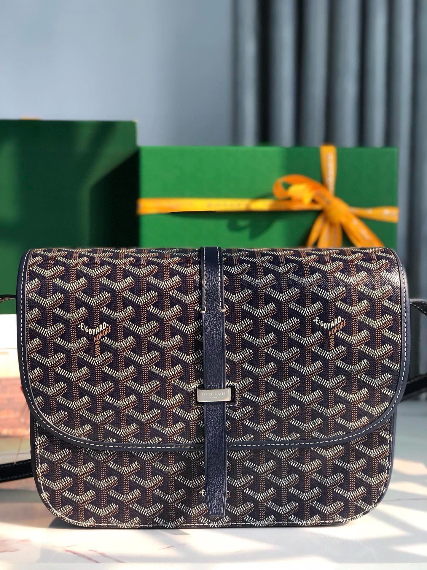 Goya Belvédère Large Lychee Messenger Bag - Classic Black